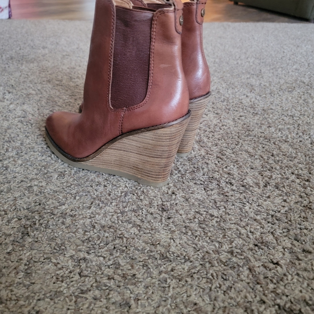 Lucky Brand Wedges never worn
